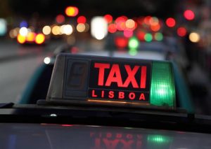 Taxistas prometem parar Lisboa em setembro