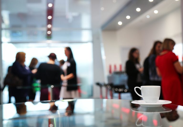 Empresárias desafiadas para sessão de coaching no feminino