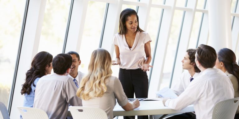 Empresas públicas e cotadas com 33% de mulheres nos próximos três anos
