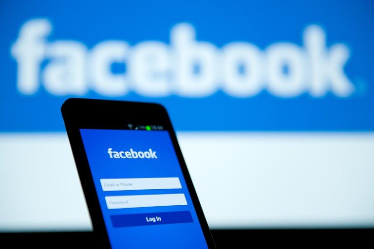 Facebook quer ser o novo LinkedIn