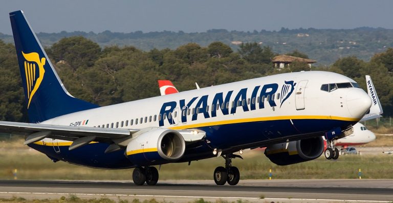 Ryanair dispensa 300 trabalhadores na sequência de greve