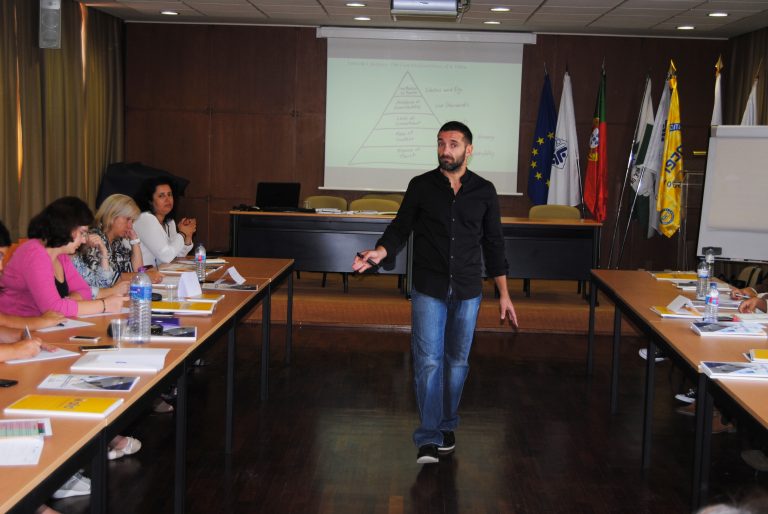 AFID e INR organizam cursos para a inclusão