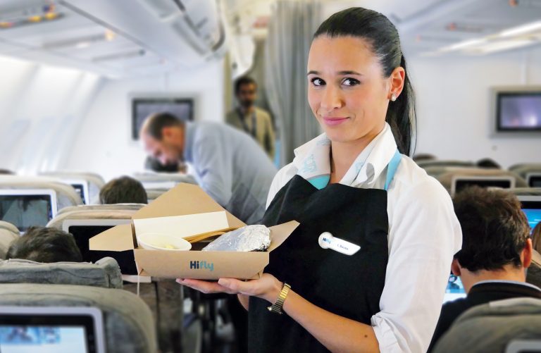 Voos teste “livres de plástico” da Hi Fly foram exemplo no mundo