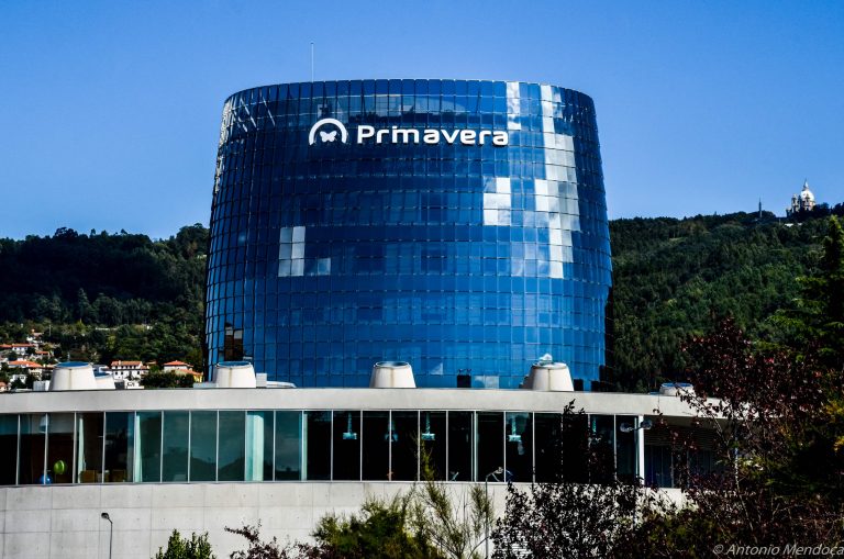 Primavera simplifica comunicação das empresas com o Estado