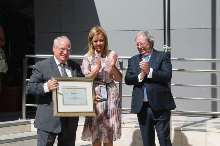 Medalha Municipal de Mérito e Dedicação para AFID