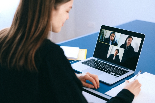 Feira de emprego online com mais de 500 vagas