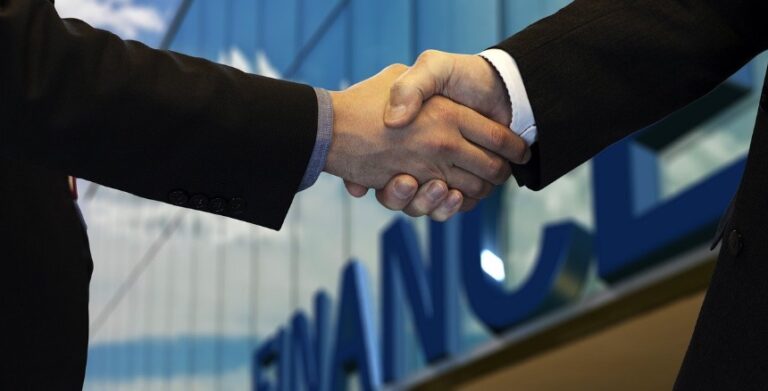 Insight Partners investe 300 milhões de euros no grupo Iad