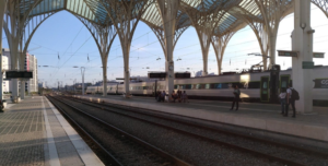 IP Infraestruturas de Portugal CP-Comboios de Portugal greve trabalhadores gare do oriente comboios