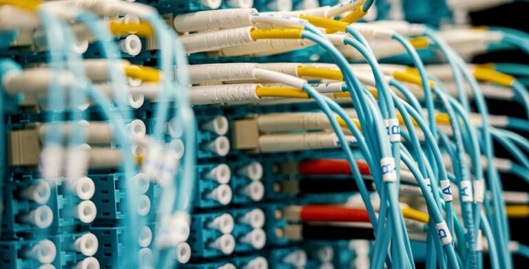 Ar Telecom investe 10 milhões em reforço de rede de fibra ótica e novo datacenter