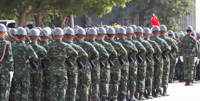 Rússia retira algumas tropas da fronteira com a Ucrânia