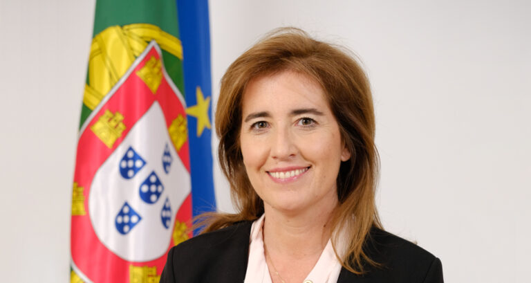 Aumento dos custos por despedimento discutido a 23 de novembro