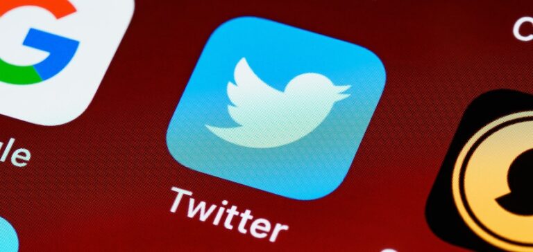 Twitter vai começar a cobrar 8 dólares mensais para contas verificadas