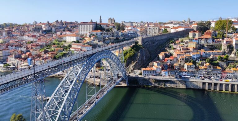 Preços das casas caem na baixa e centro histórico do Porto