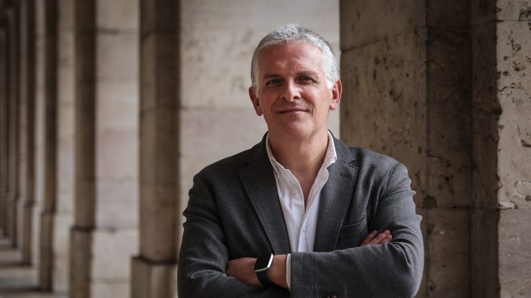 Como podem as empresas alcançar os consumidores no digital em 2023?