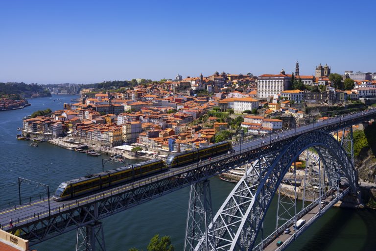 Wells investe quase um milhão de euros em flagship store no Porto