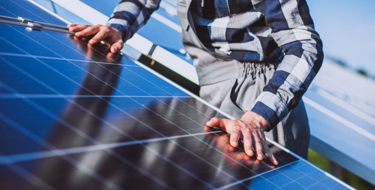Chinesa líder na produção de painéis fotovoltaicos faz parceria com a portuguesa Bling Energy