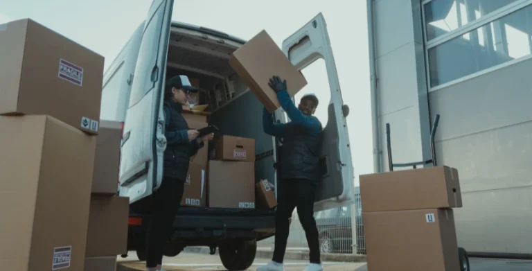 Leroy Merlin e Uber Direct fecham parceria para garantir entregas em uma hora