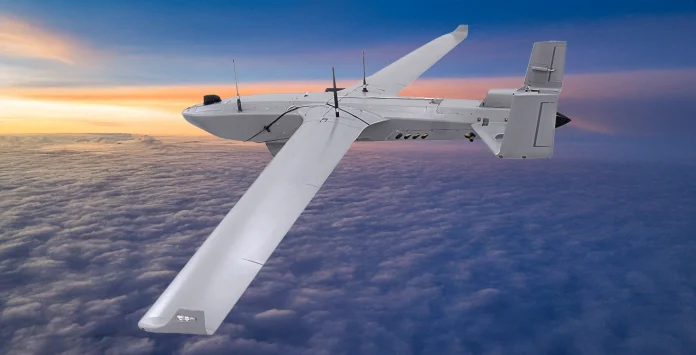 Drone da Tekever a voar