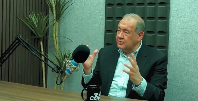 António Costa Silva em estúdio de vídeo em entrevista à PME Magazine