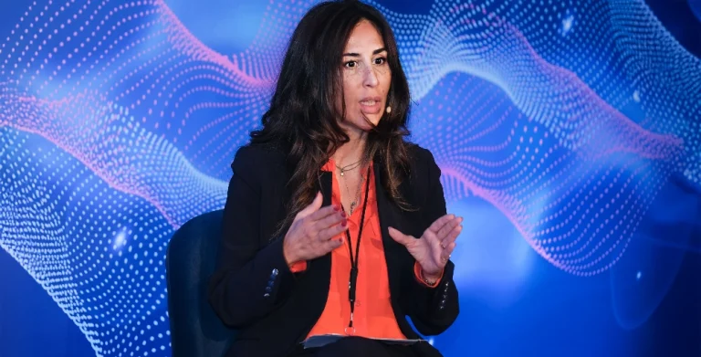 Sara Candeias vence prémio de executiva digital do ano